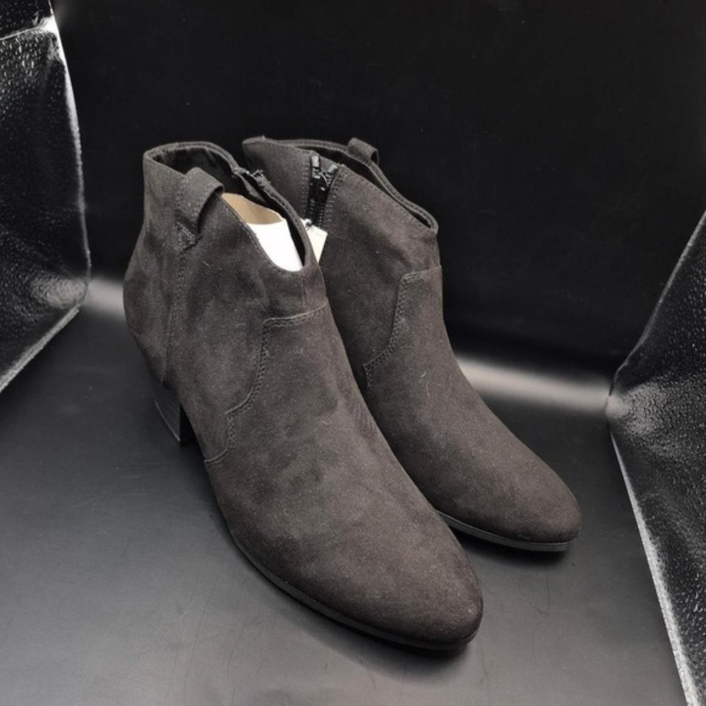 Old‎ Navy Black Suede Ankle Booties